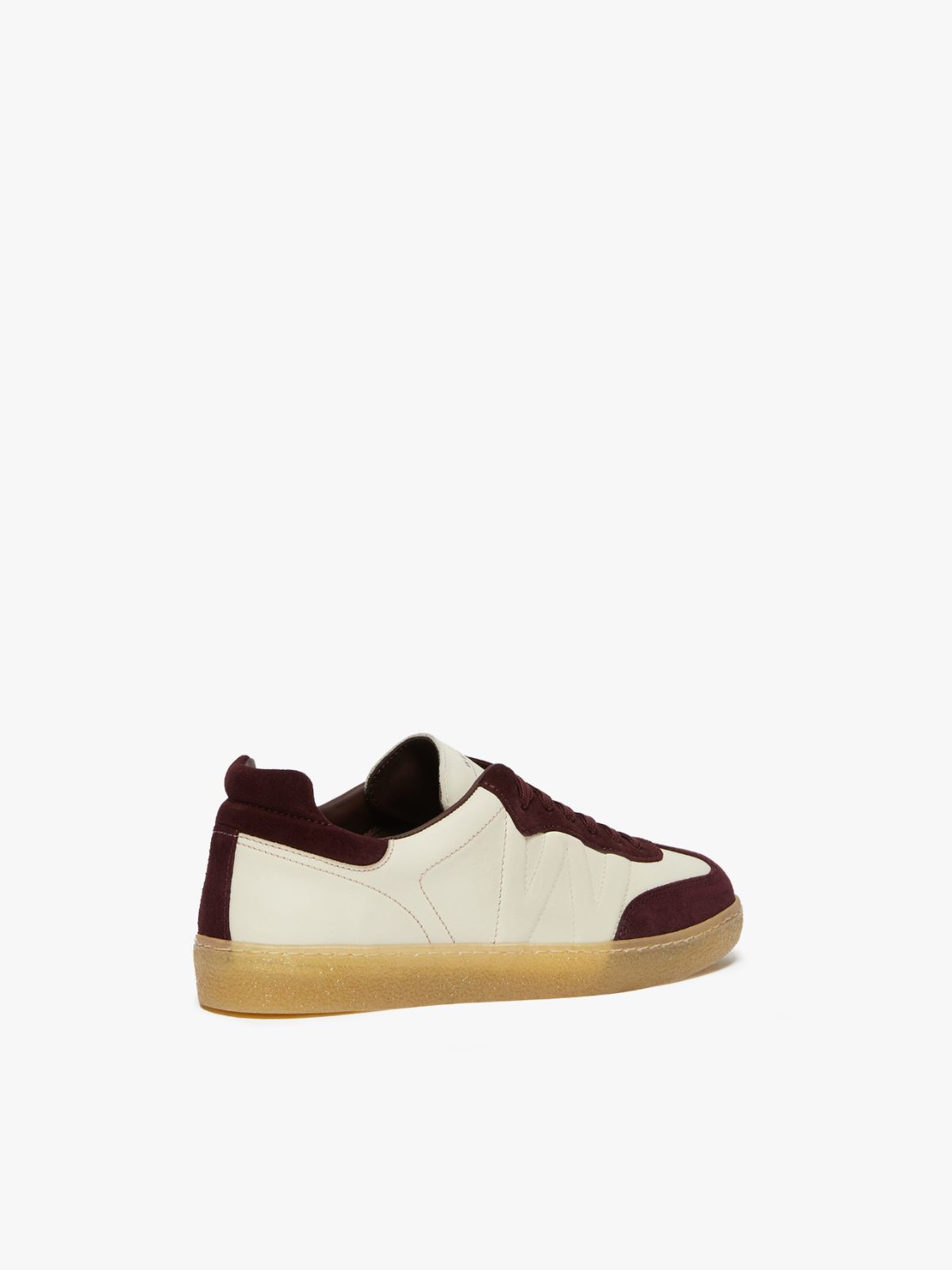 Weekend Sneaker in suede Italy