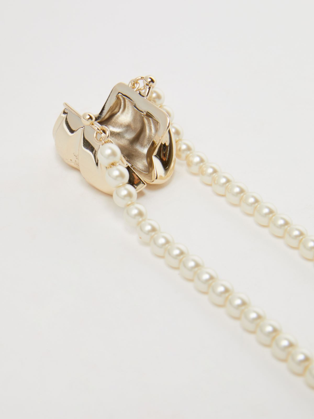 Weekend Collana di perle con charm Pasticcino Offerte