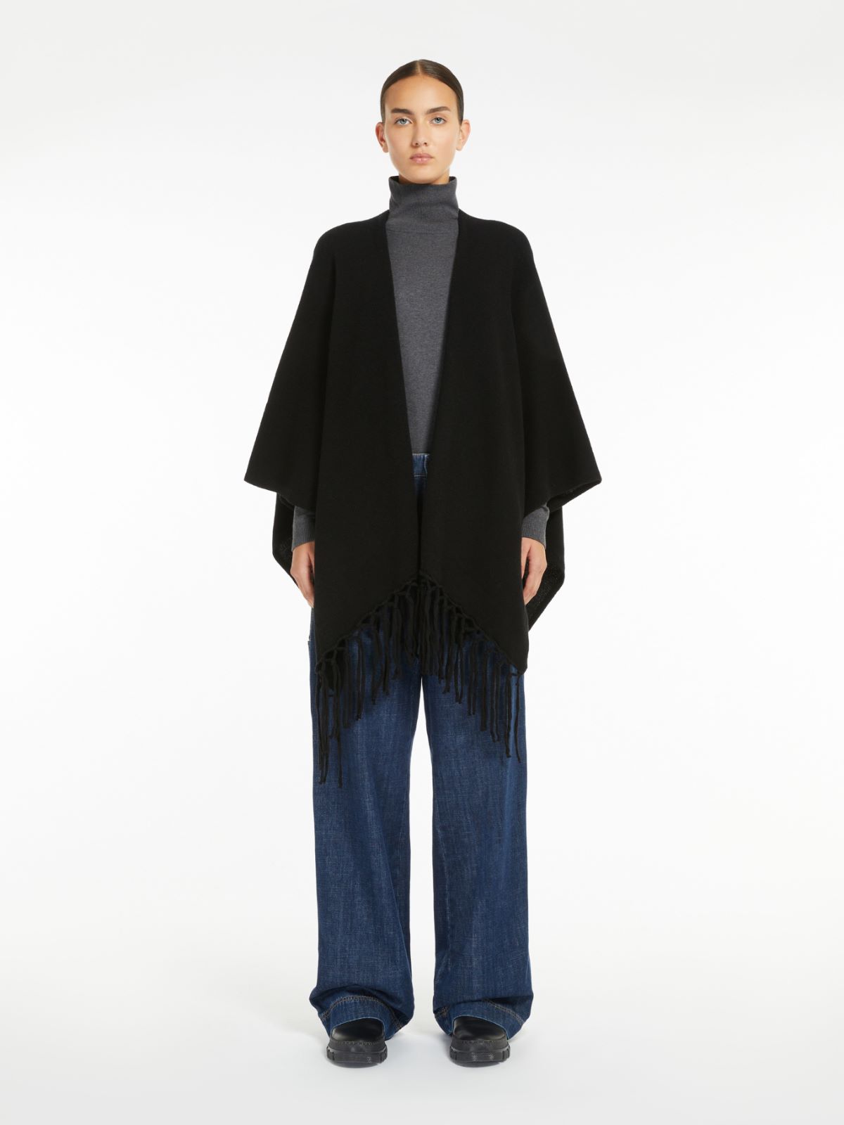 Weekend Poncho in pura lana Offerte