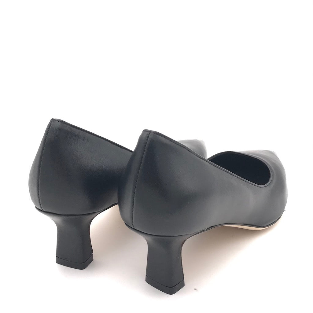 Zulian Calzature Decolletè Lory in nappa nera Spedizione Gratuita