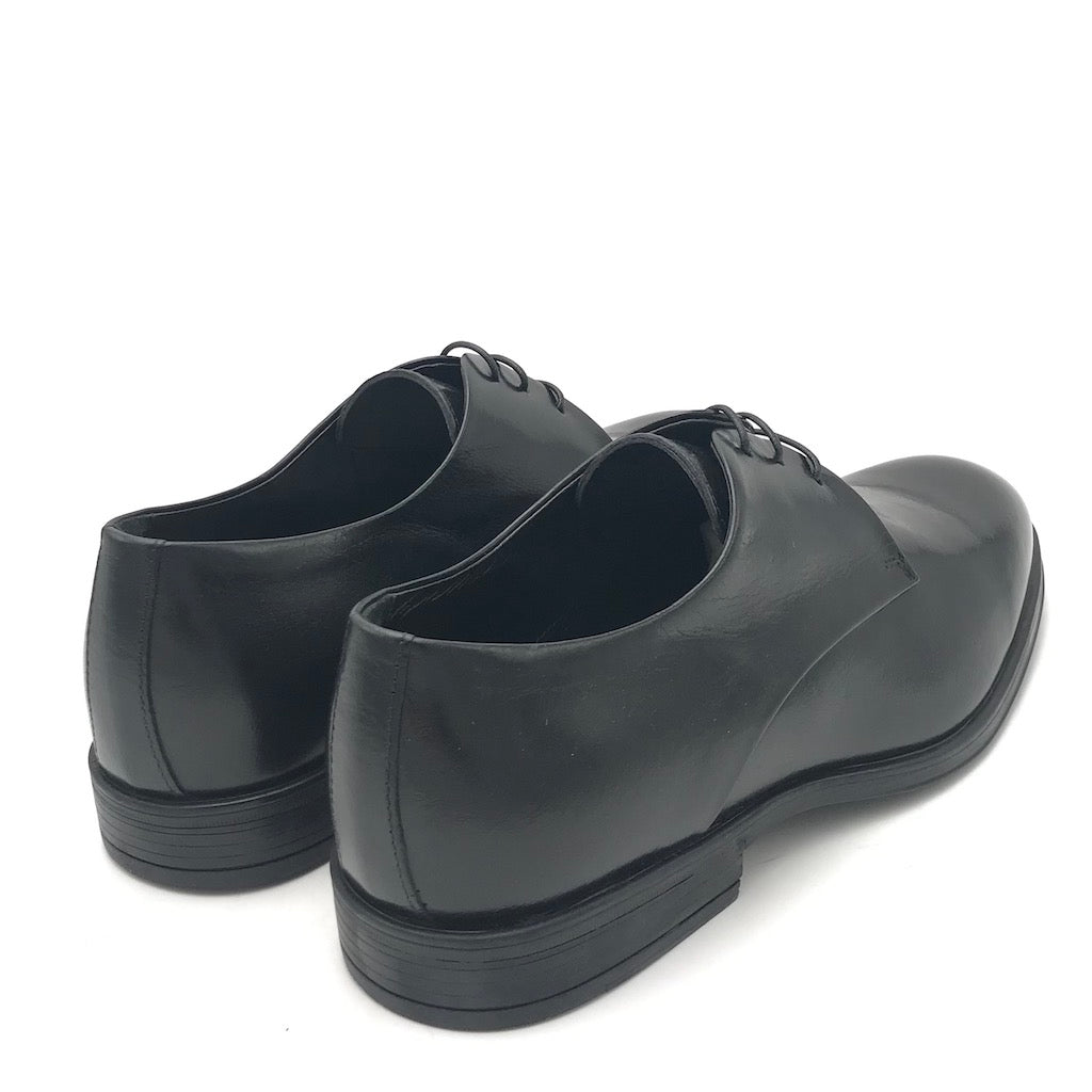 Zulian Calzature Stringata derby semilucido nero In Vendita