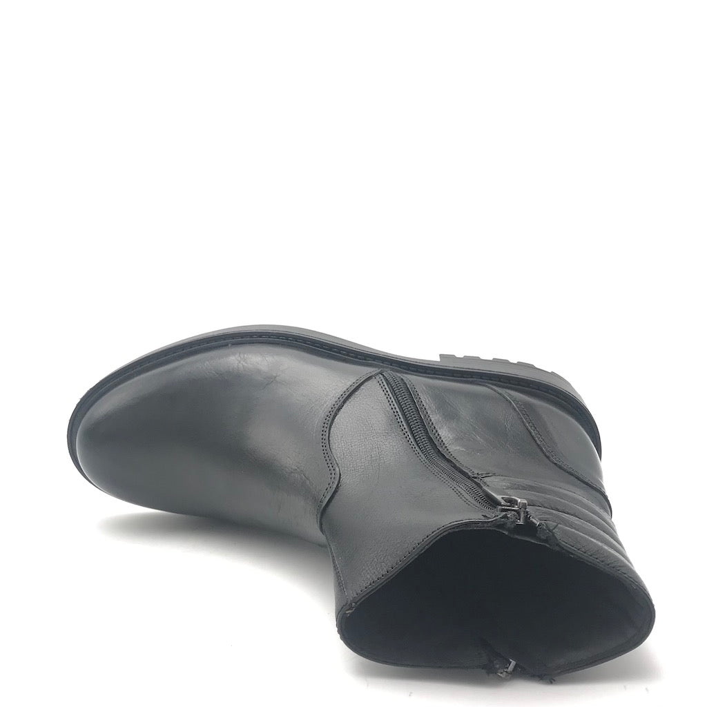 Zulian Calzature Stivaletto in pelle nera Saldi