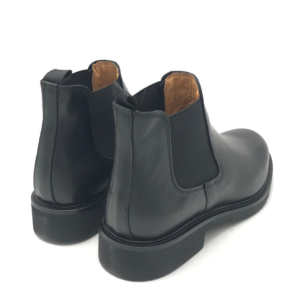 Zulian Calzature Stivaletto beatles in pelle nera 2025