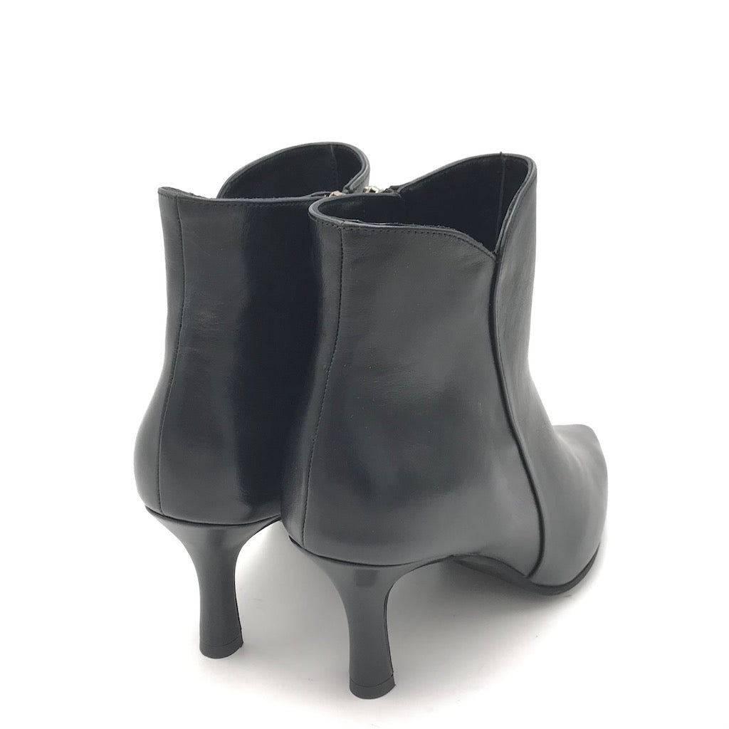 Zulian Calzature Tronchetto Cla in nappa nera Offerte