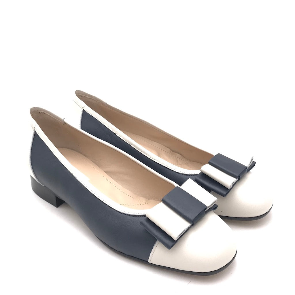 Zulian Calzature Ballerina in pelle blu-panna Pezzi Unici