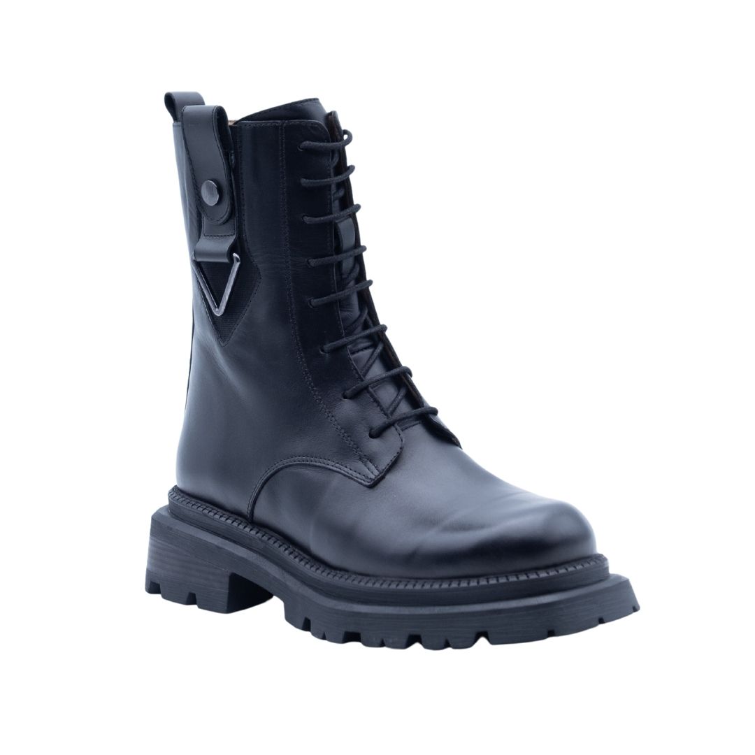 ALBANO Anfibi neri con lacci Outlet