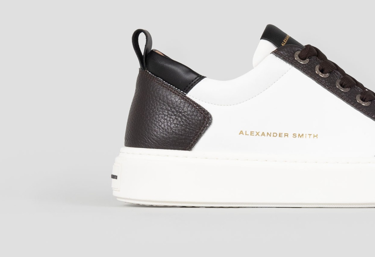Alexander Smith BOND MAN DARK BROWN WHITE Offerta