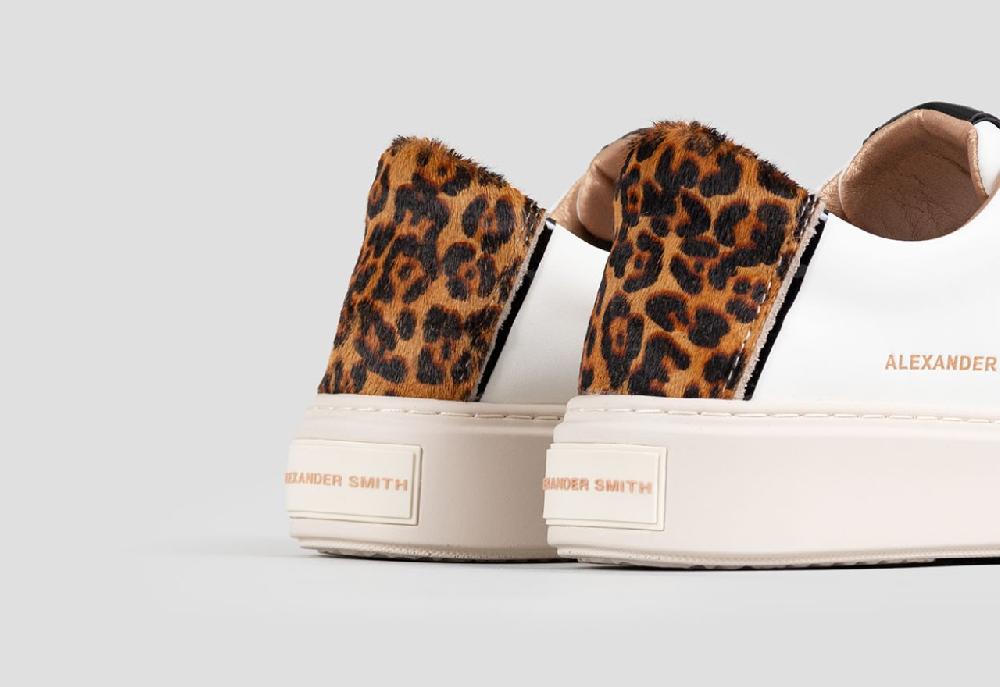 Alexander Smith LONDON WOMAN WHITE MAC SAND Presa