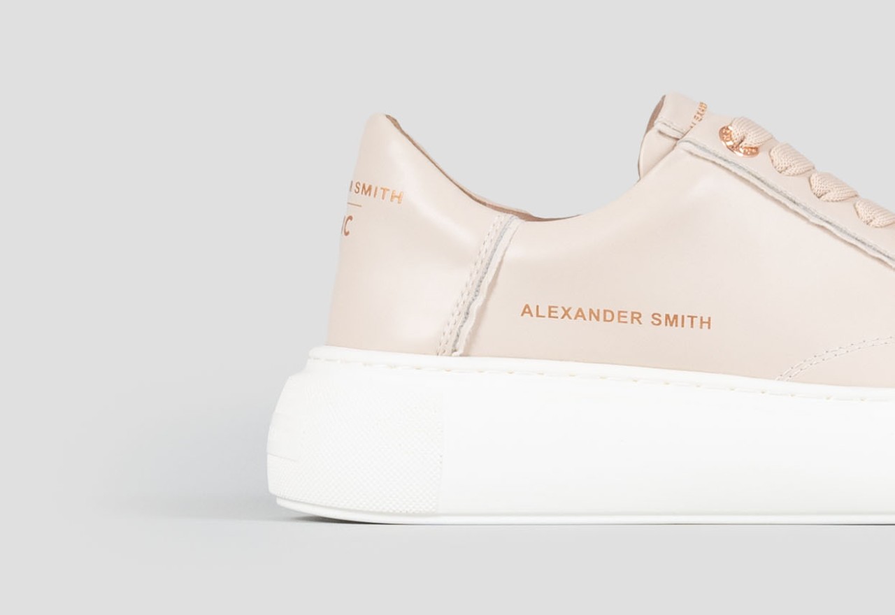 Alexander Smith ECO-GREENWICH WOMAN SAND Qualità